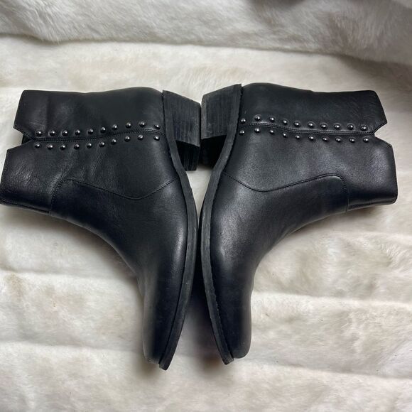 Vaneli Leather black ankle boots with side silver tone studs & side zipper SZ10 - Picture 9 of 9